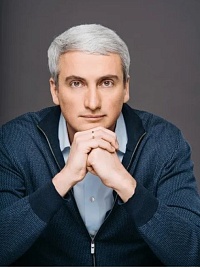 Евгений Нифантьев: «Маркетплейсы не должны продавать лекарства без лицензии»